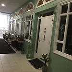 Oli Con Encanto Hostel